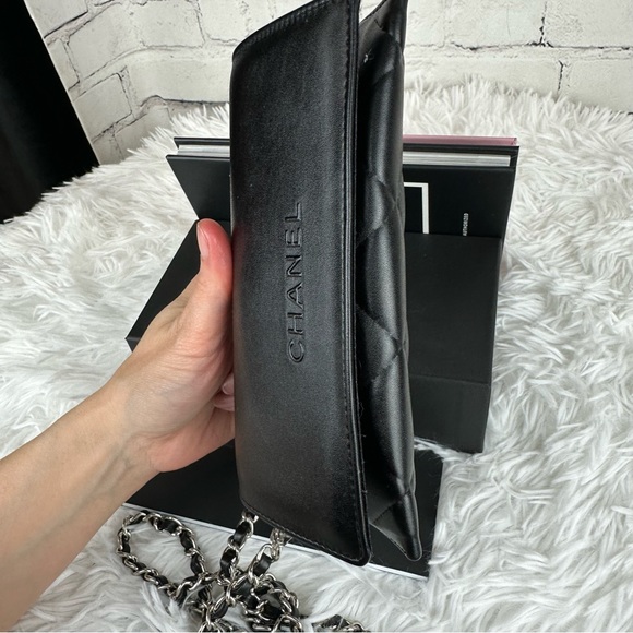 CHANEL matelasse black leather glasses case crossbody with box and charm - Picture 7 of 13